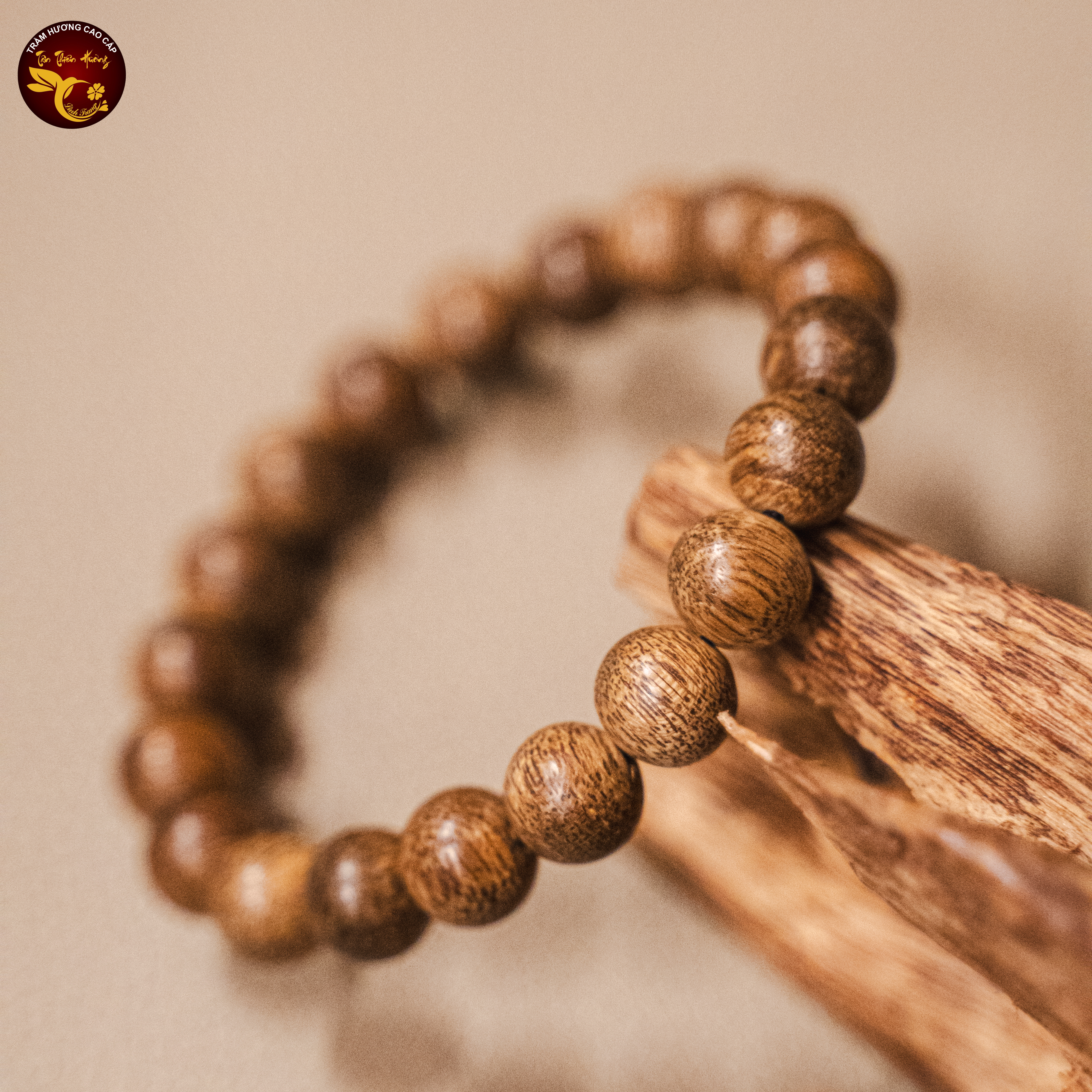 Trang sức trầm hương Tâm Thiên Hương