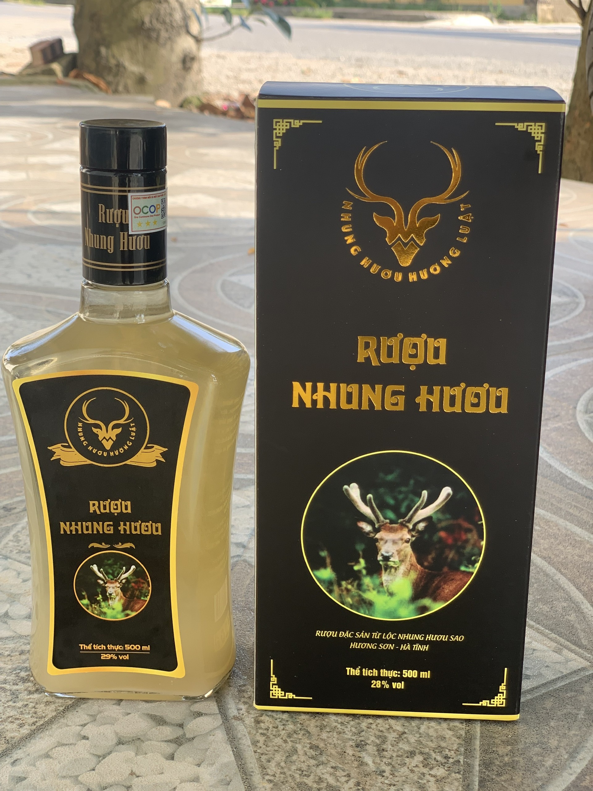 Rượu Nhung Hươu Hương Luật 500ml đen