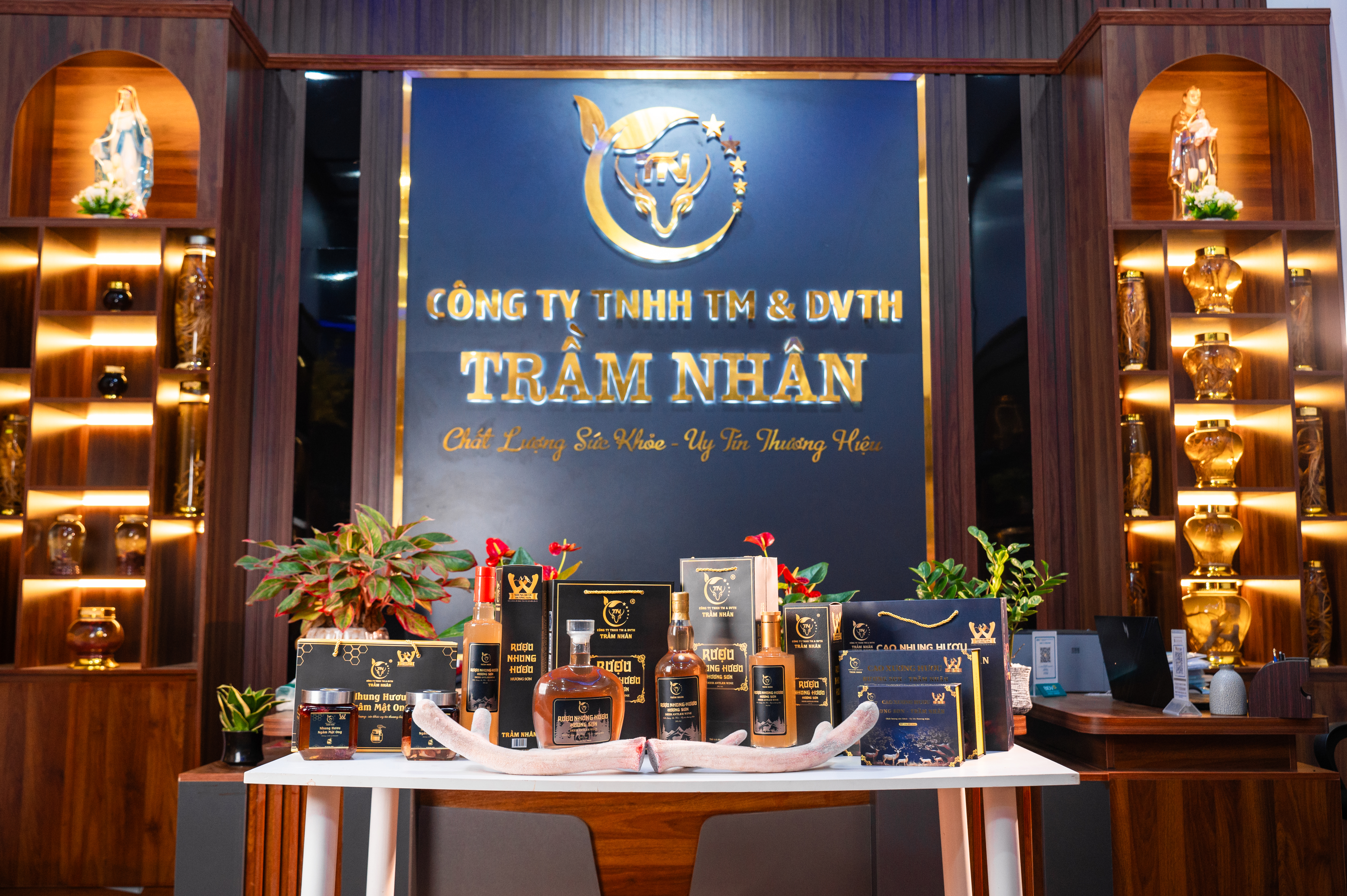 Nhung hươu tán bột Hương Sơn - Trầm Nhân